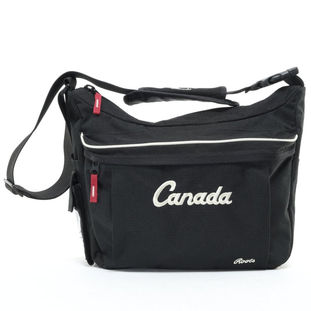 Roots Canada Messenger/Shoulder/Crossbody/Laptop • 15 X 12 X 5 • Black/White